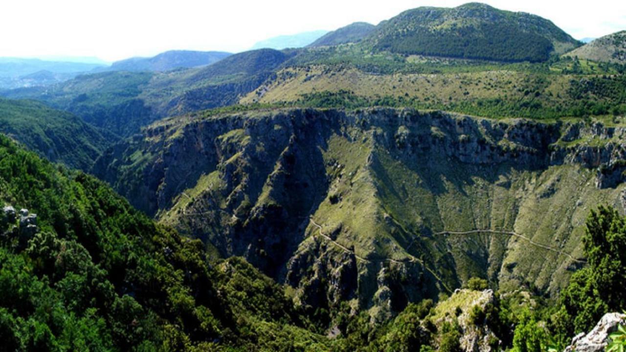 B&B Il Melograno Tortorella Bagian luar foto