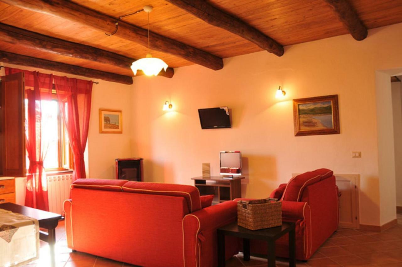 B&B Il Melograno Tortorella Bagian luar foto