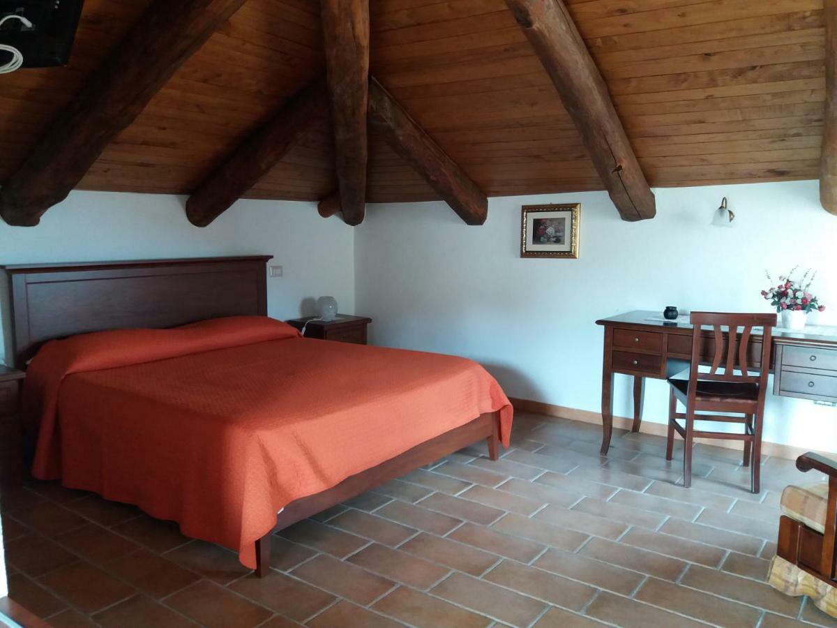 B&B Il Melograno Tortorella Bagian luar foto