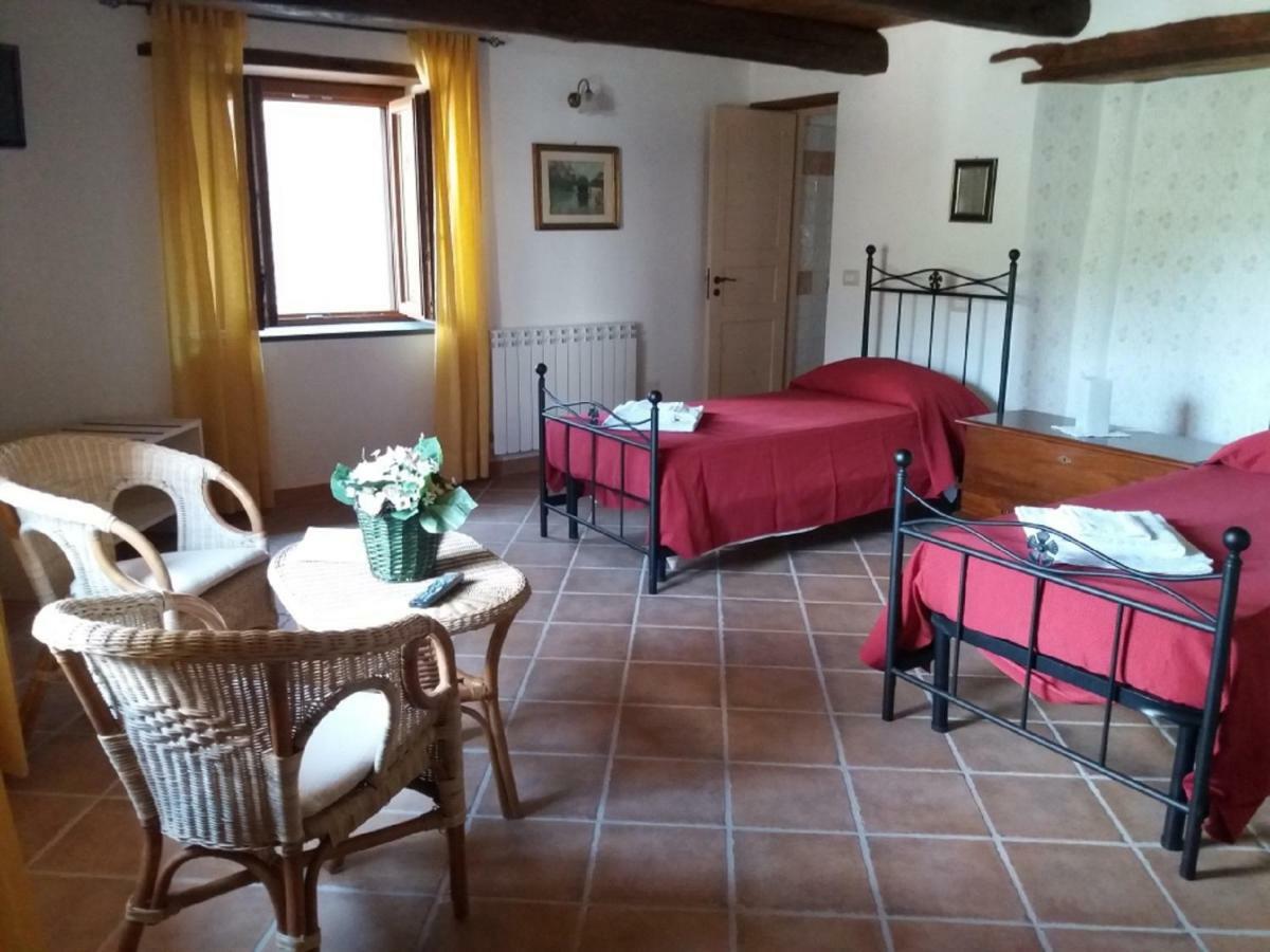 B&B Il Melograno Tortorella Bagian luar foto