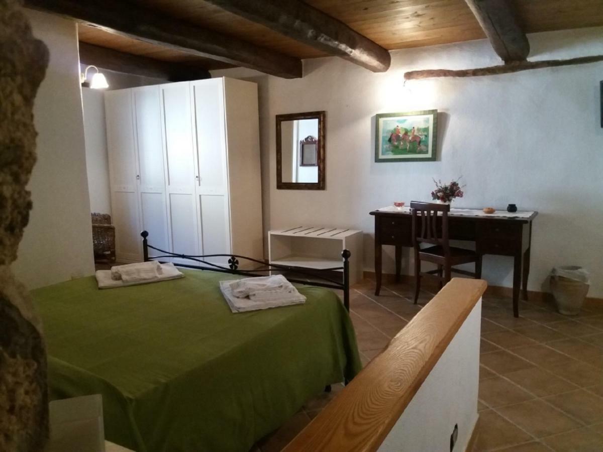 B&B Il Melograno Tortorella Bagian luar foto