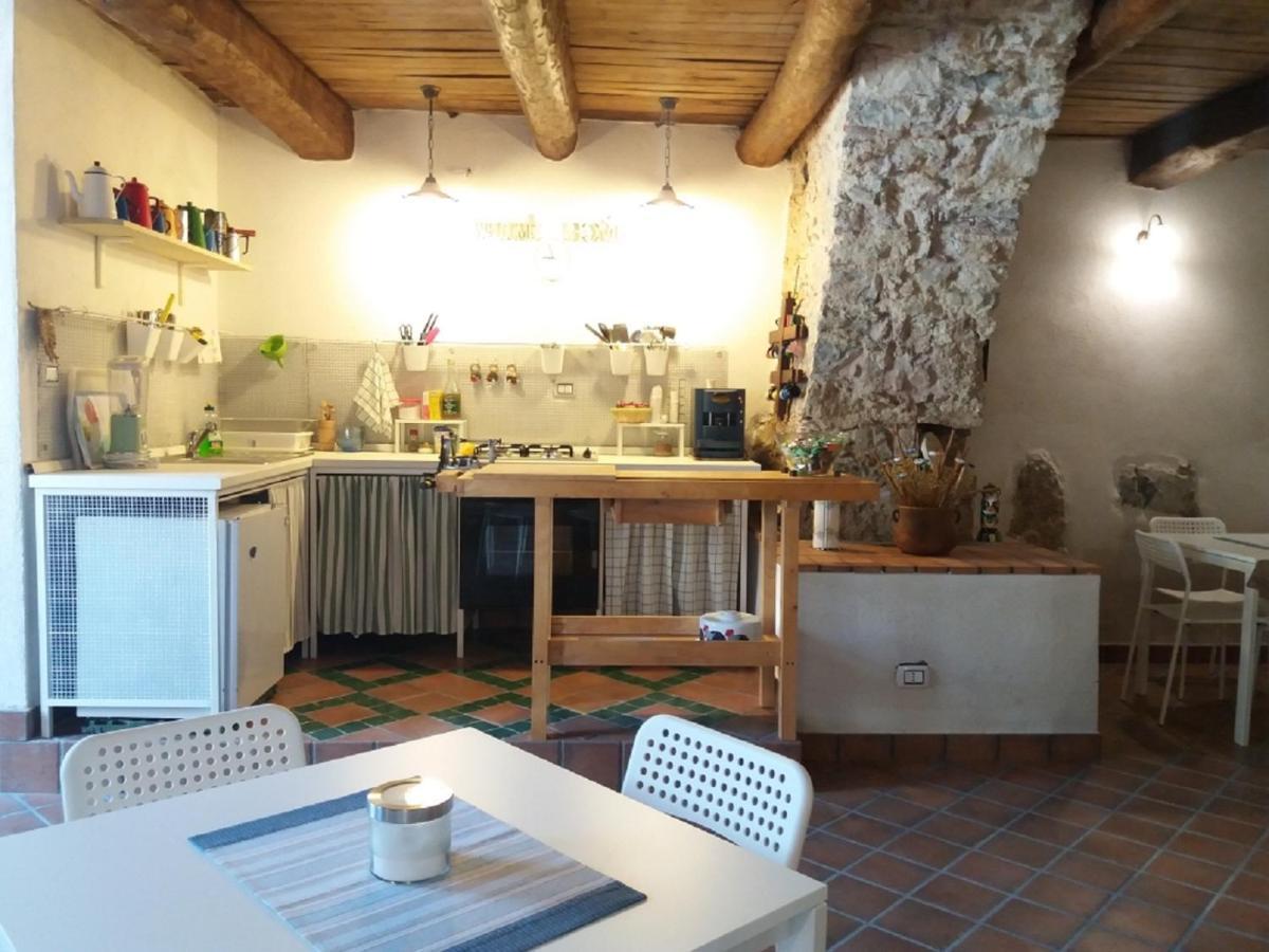 B&B Il Melograno Tortorella Bagian luar foto